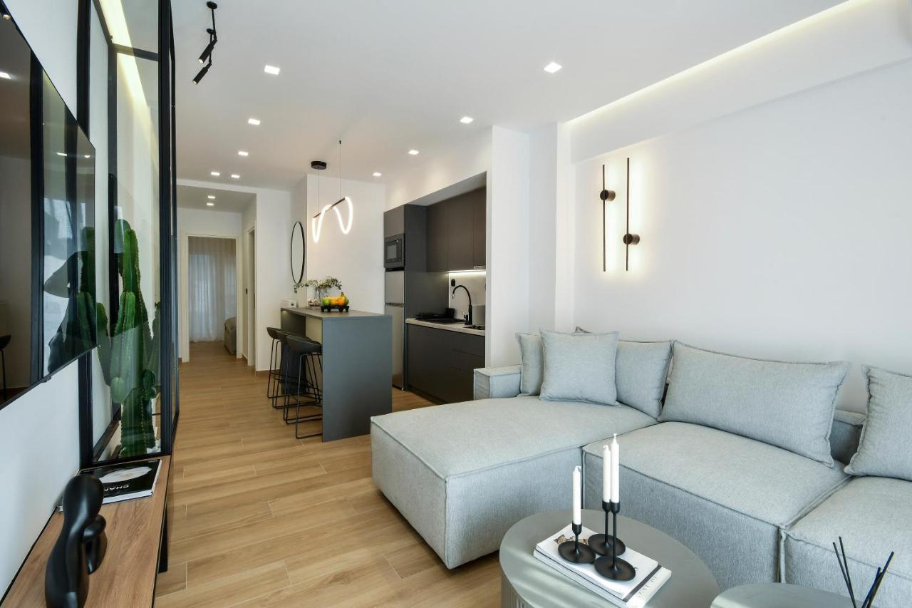 Luxury Downtown Apartment C2 Tesalonika Bagian luar foto